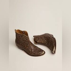 Golden Goose young leopard print ankle boots size 38. Worn twice.